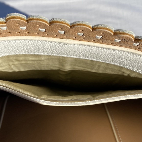 BCBG max Azria white leather bag large tote Computer bag? - Picture 8 of 8